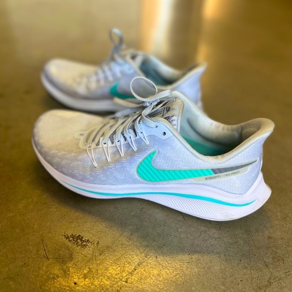 Nike Shoes - Nike zoom react running shoe size 8.5